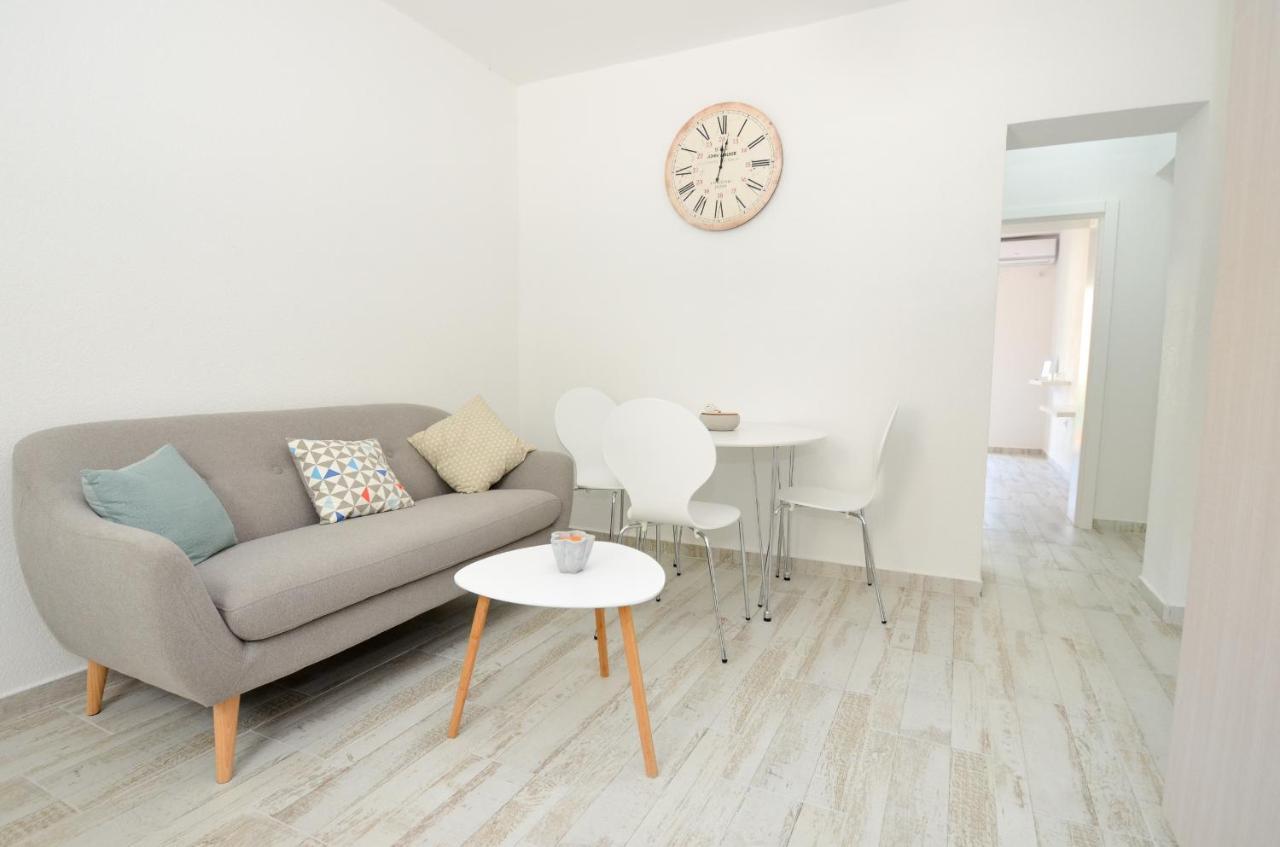 Bay View Apartments โกตอร์ ภายนอก รูปภาพ