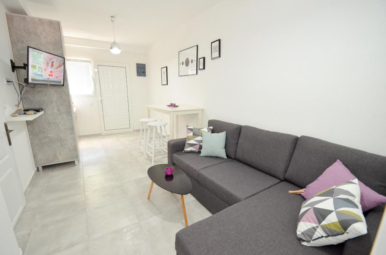 Bay View Apartments โกตอร์ ภายนอก รูปภาพ