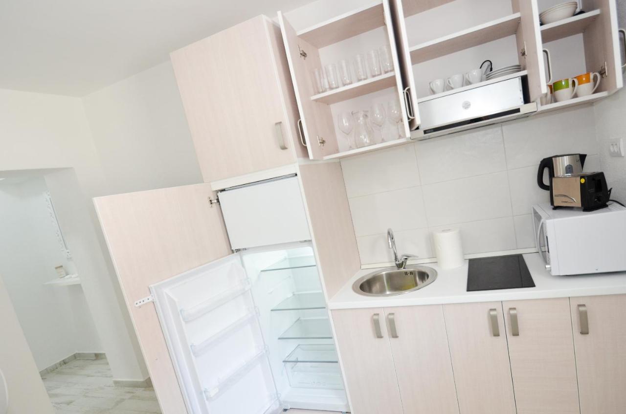 Bay View Apartments โกตอร์ ภายนอก รูปภาพ