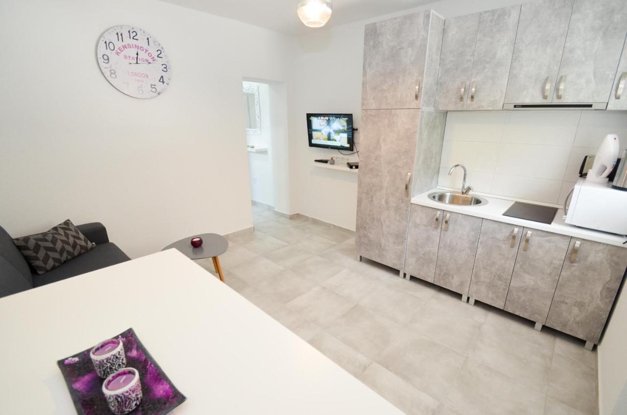 Bay View Apartments โกตอร์ ภายนอก รูปภาพ