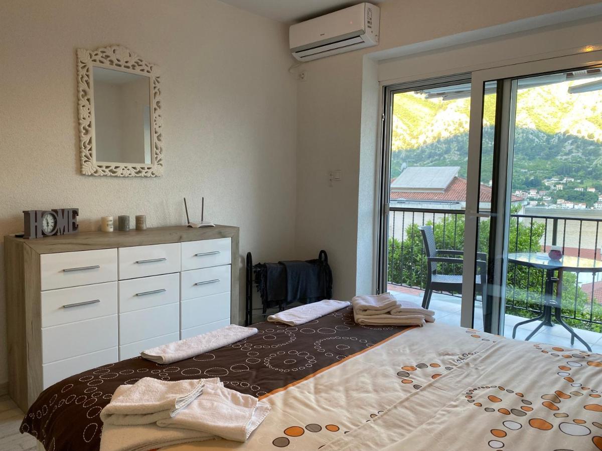 Bay View Apartments โกตอร์ ภายนอก รูปภาพ